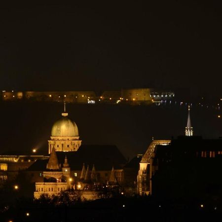 Binder-Home Stylish Studios Budapest/Parliament Exterior photo