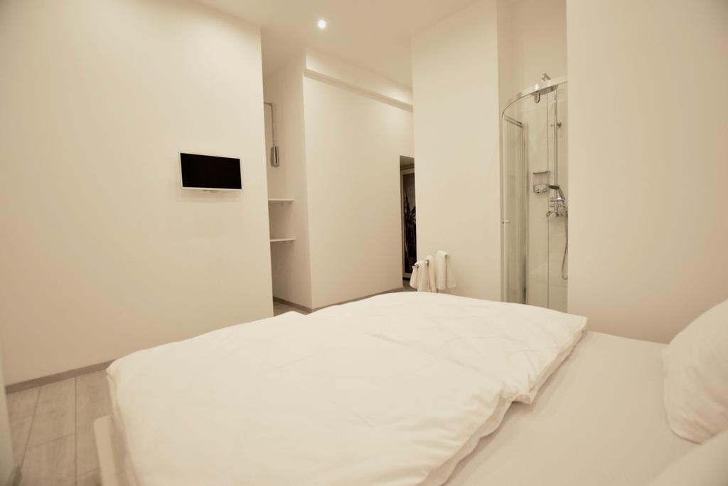 Binder-Home Stylish Studios Budapest/Parliament Exterior photo
