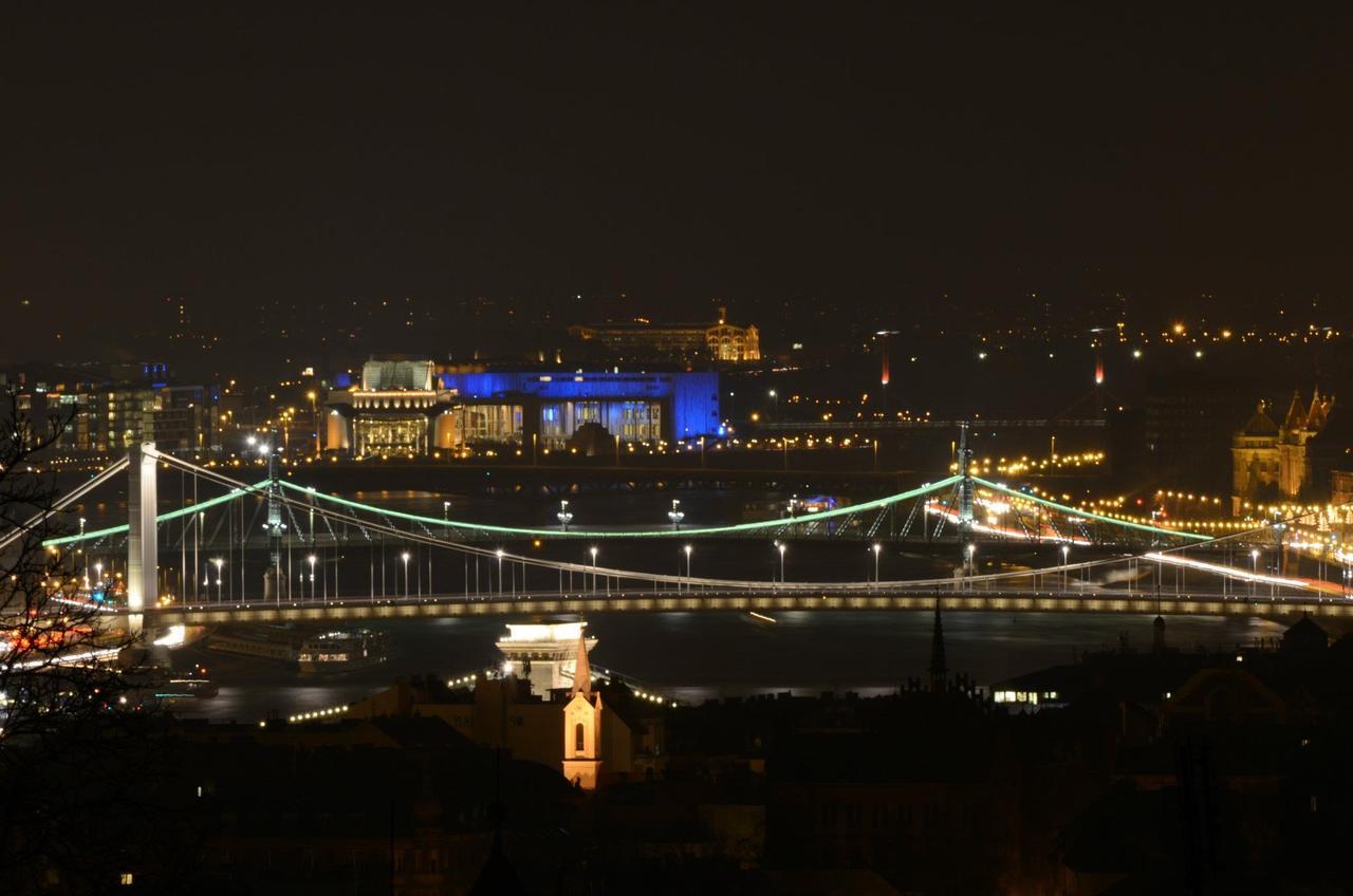 Binder-Home Stylish Studios Budapest/Parliament Exterior photo